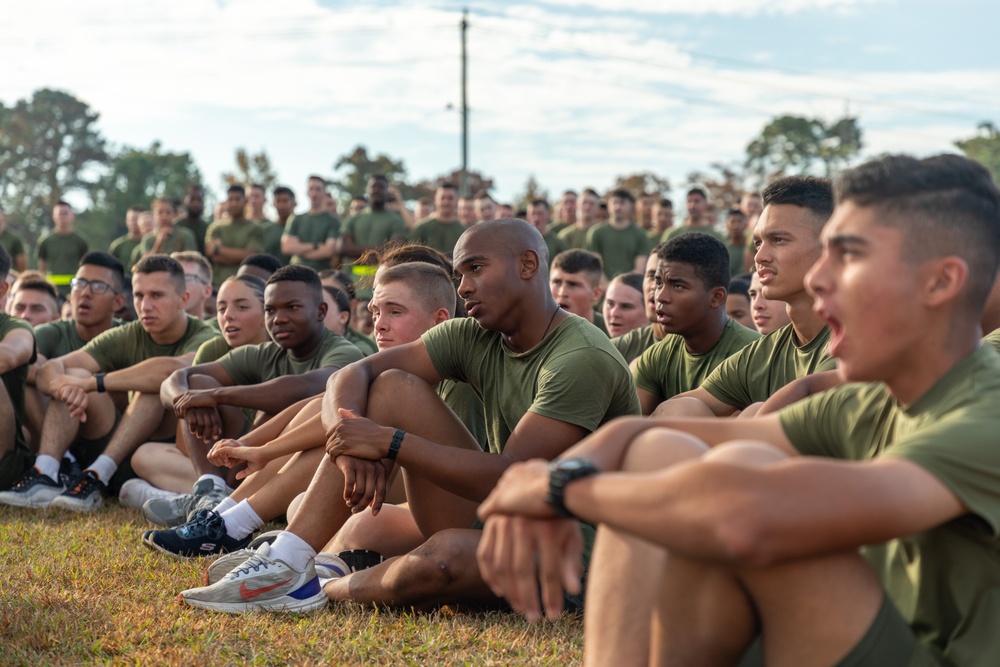 Marine Corps Combat Service Support Schools celebrates 248th birthday of the Marine Corps with motivational run