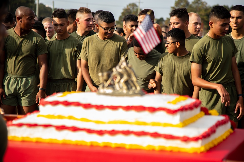 Marine Corps Combat Service Support Schools celebrates 248th birthday of the Marine Corps with motivational run