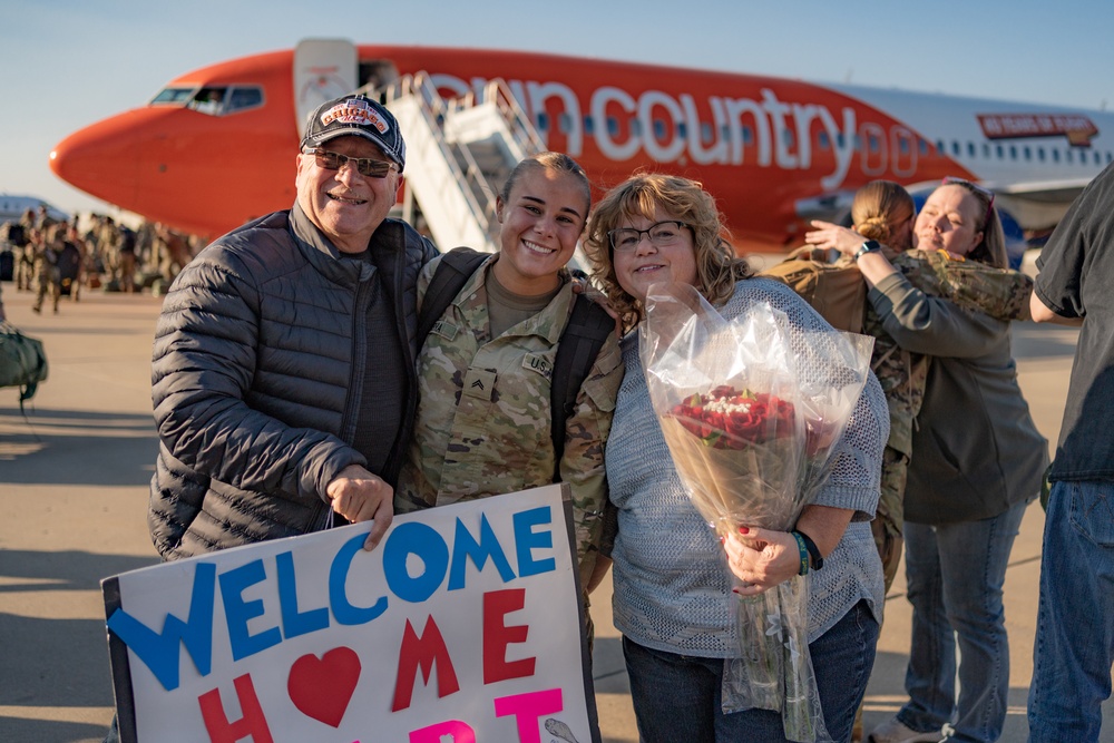 933rd Military Police Company Returns from Ten Month Deployment