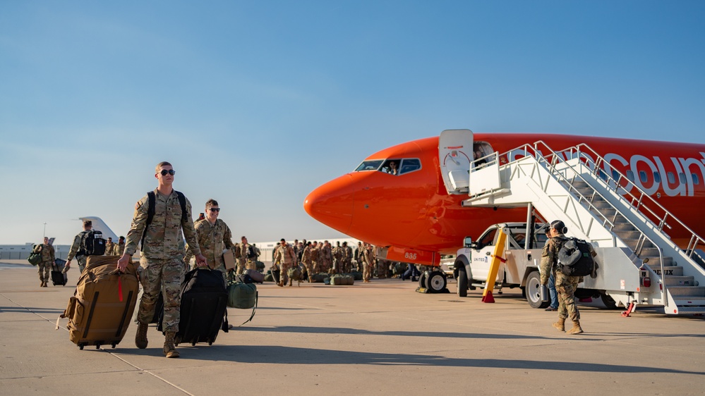 933rd Military Police Company Returns from Deployment