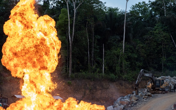 U.S. and Brazilian Soldiers Conduct Final Movements and Assault of SV24
