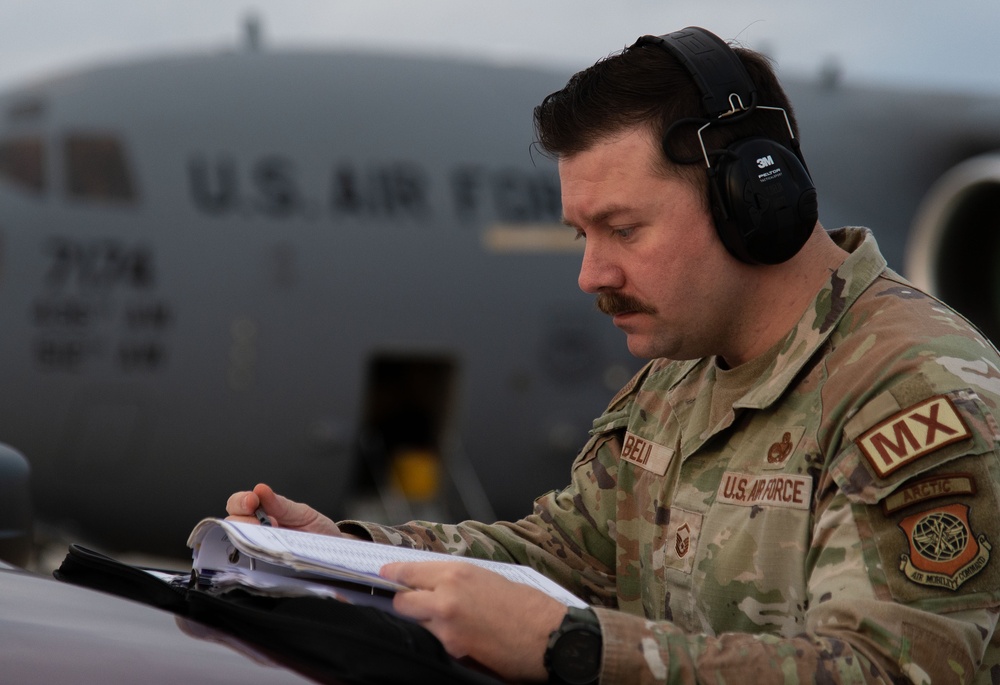 736th AMXS maintainer awarded the Gen. Lew Allen Jr. Trophy