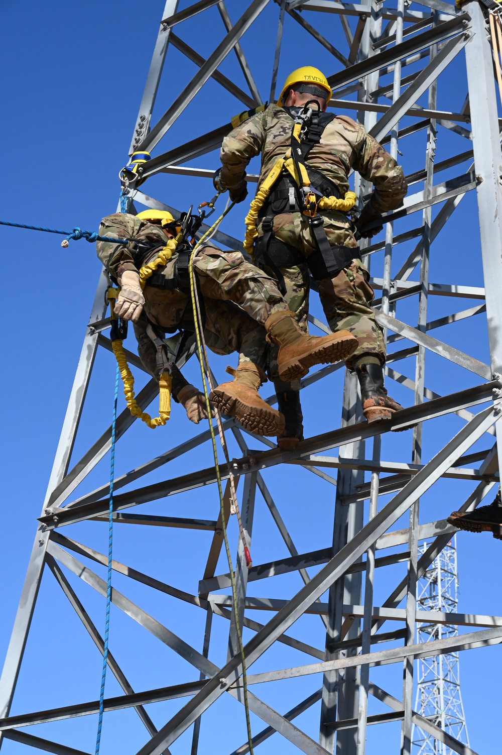 364th Training Squadron: telecommunications cable and antennas course