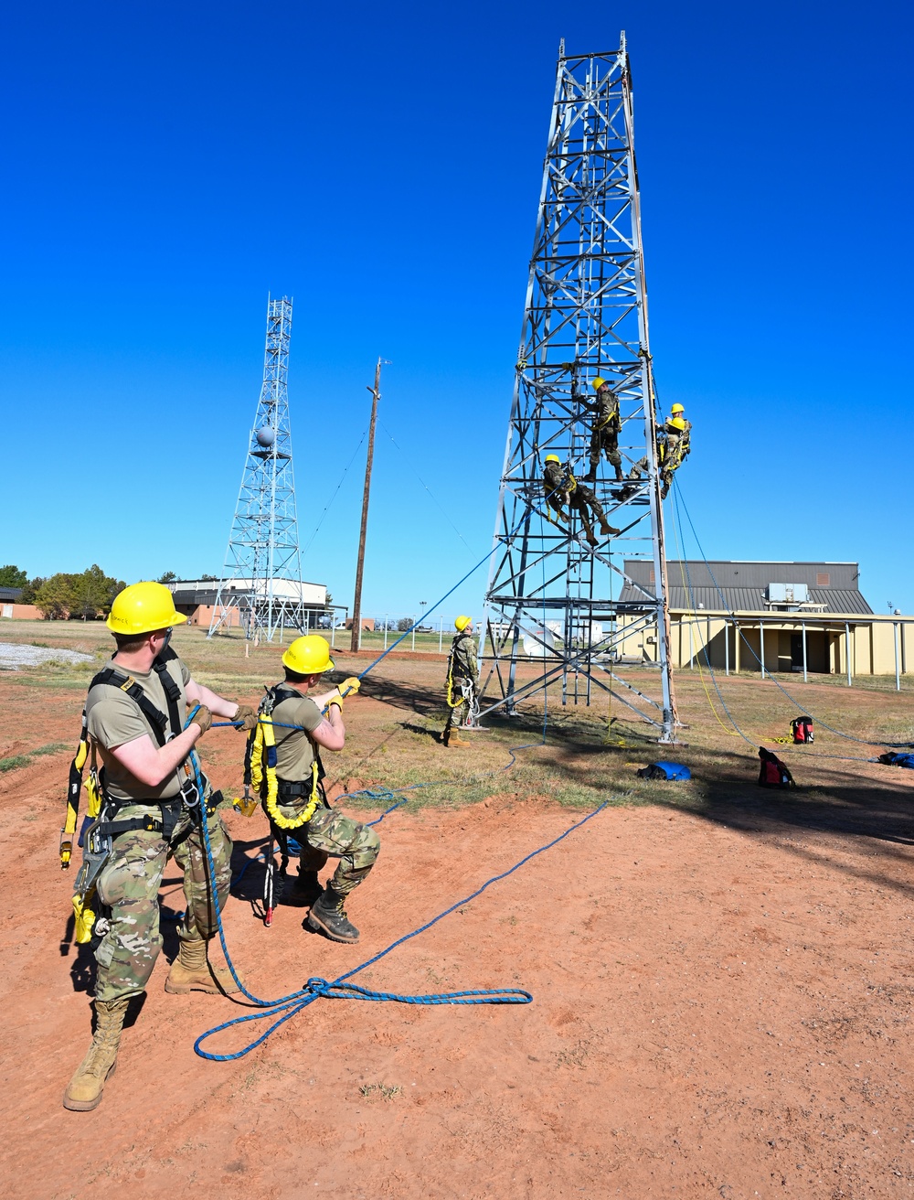 364th Training Squadron: telecommunications cable and antennas course