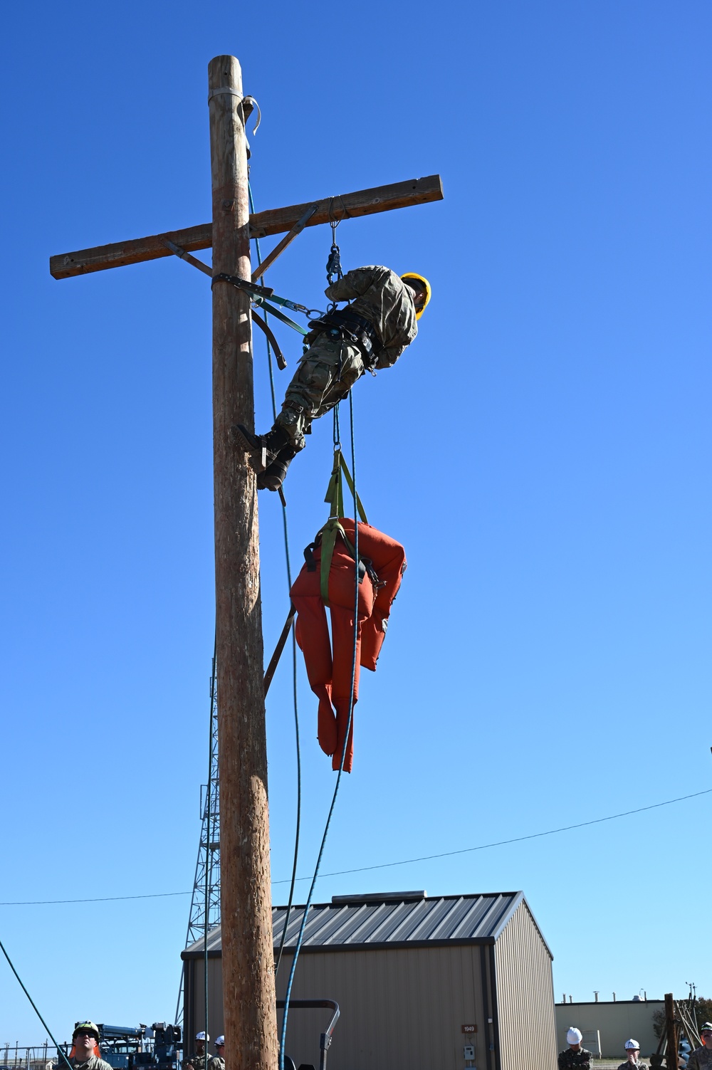 364th Training Squadron: telecommunications cable and antennas course