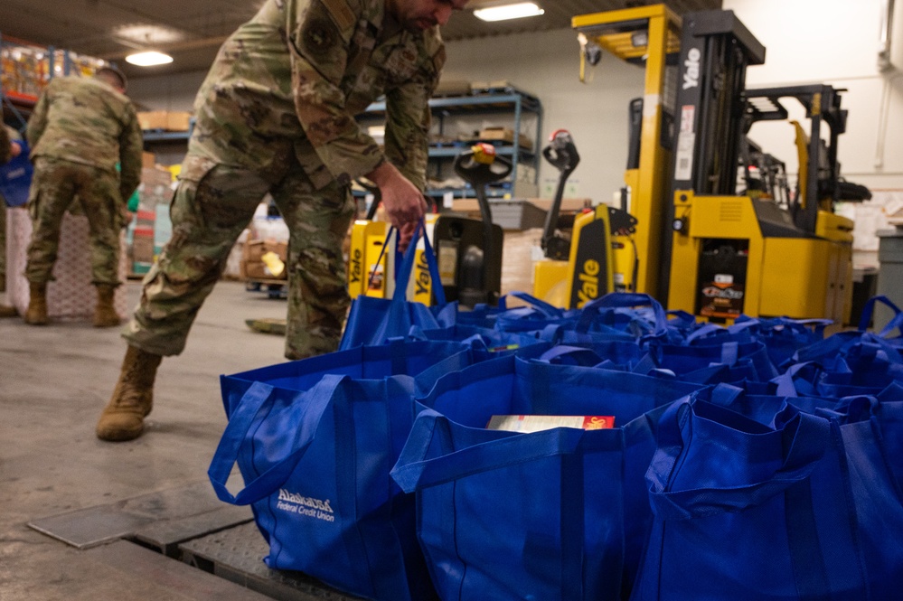 Eielson First Sergeant's Council assemble Thanksgiving bags