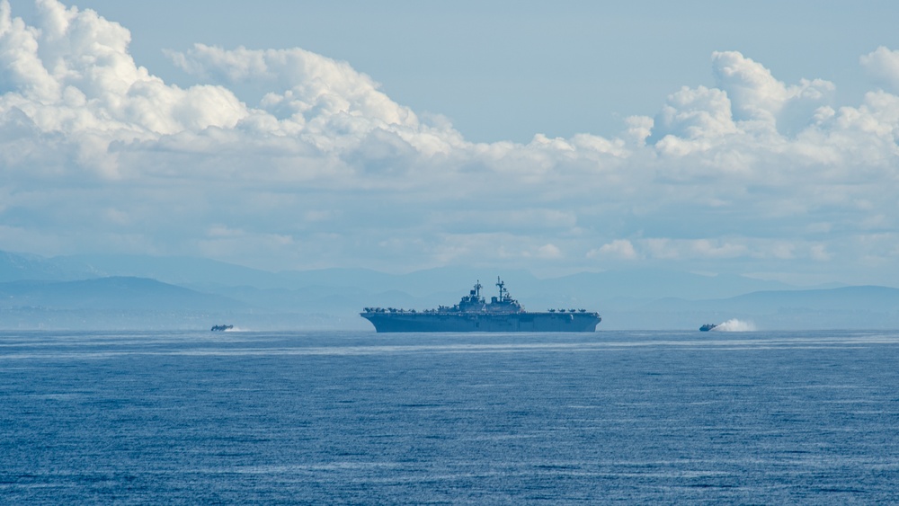 USS Boxer (LHD 4) Underway