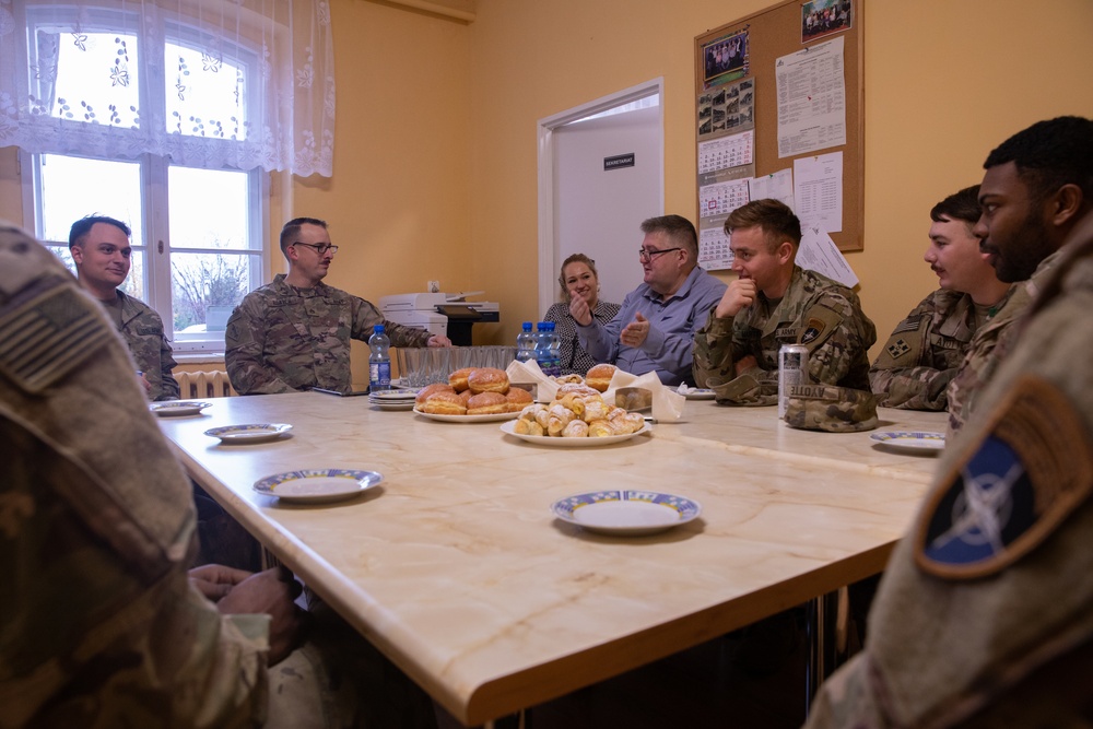 Task Force Marne Soldiers visit local school in Poland