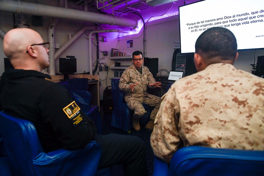 15th MEU Hosts Bilingual Religious Services Aboard Boxer