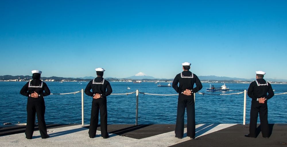 USS Ronald Reagan (CVN 76) returns to Yokosuka, Japan