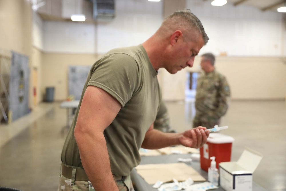 115th RSG Soldiers receive influenza vaccine