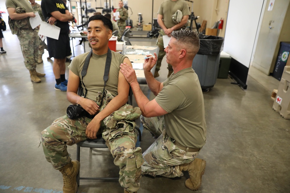 115th RSG Soldiers receive influenza vaccine