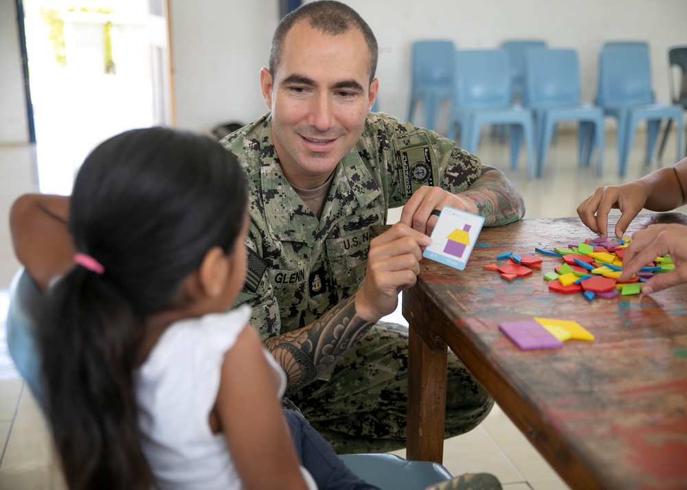 Pacific Partnership 2023: PP23 Engages with Local Children at STEM and Concert Event.