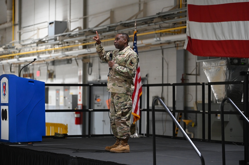 Command Chief Williams visits the 177th Fighter Wing