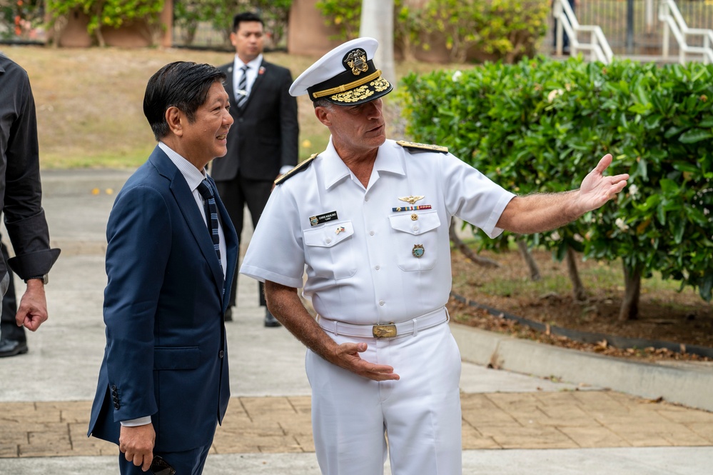 Philippine President R. Marcos Jr. tours USINDOPACOM and JBPHH