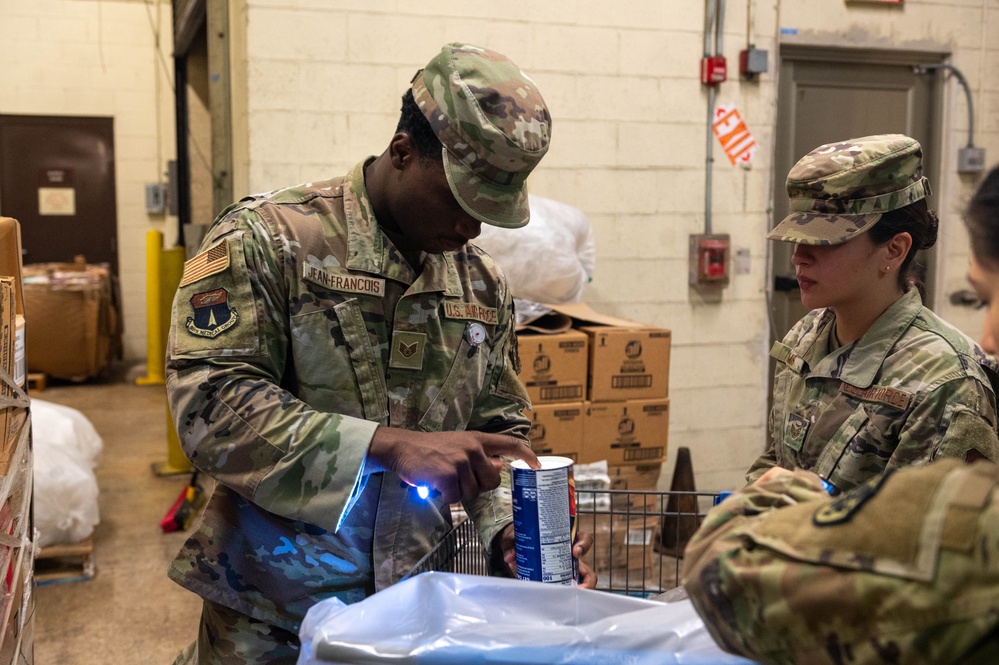 DeCA works with Airmen and Sailors to stock up commissaries