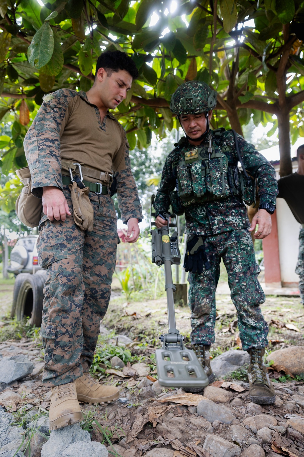 KAMANDAG 7: MRF-SEA, Philippine Marines conduct EOD scenarios