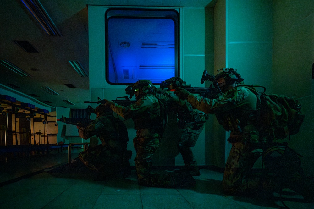 Kunsan EOD, SFS, SERE tag-team night operations