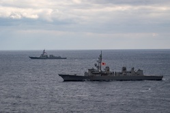 JMSDF Sails With USS Carl Vinson [Image 9 of 12]