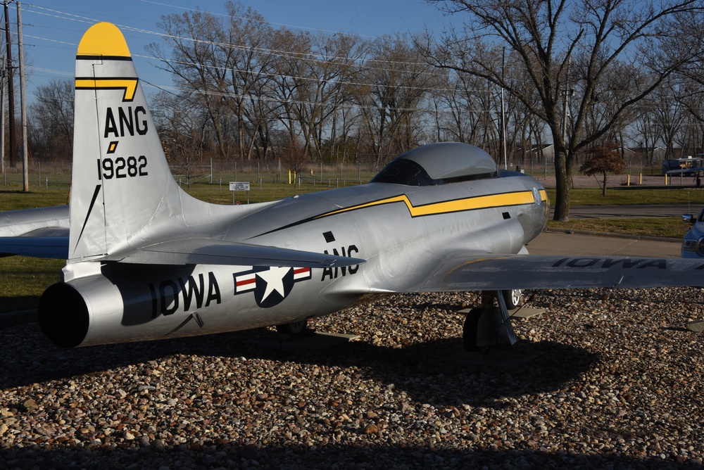 Lockheed T-33