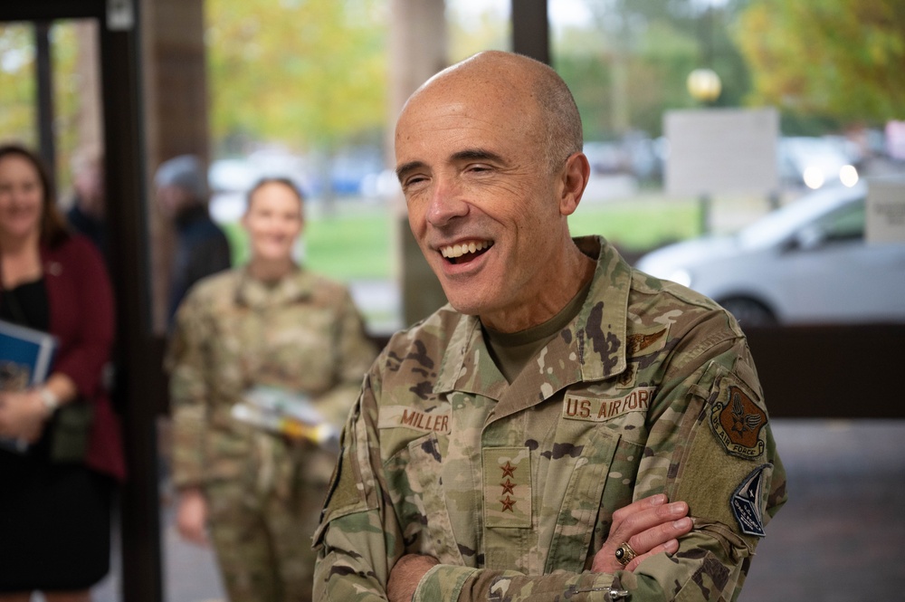 USAF, USSF Surgeon General visits RAF Lakenheath