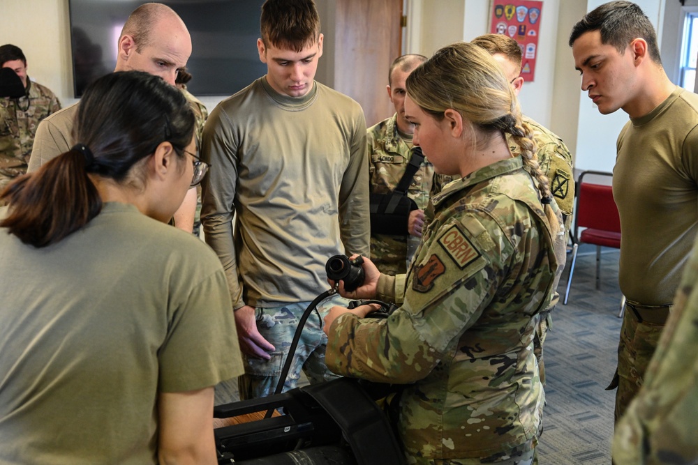 10th Mountain Division Soldiers train with New York National Guard Civil Support Team