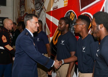 DoD senior leaders participate in Salute to Service