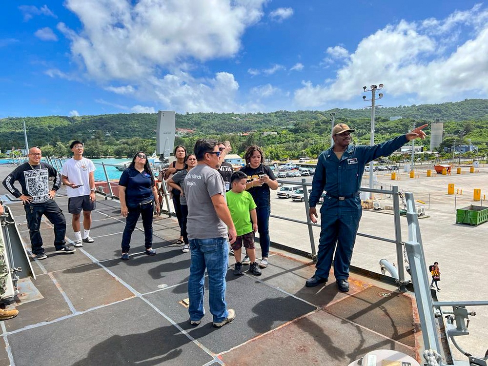 USS Shoup Conducts Saipan Port Visit