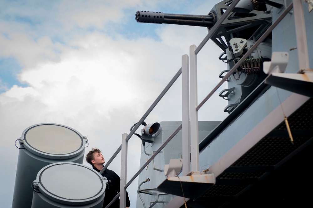 USS Hopper (DDG 70) Sailors Conduct Weapons System Testing in the Pacific Ocean