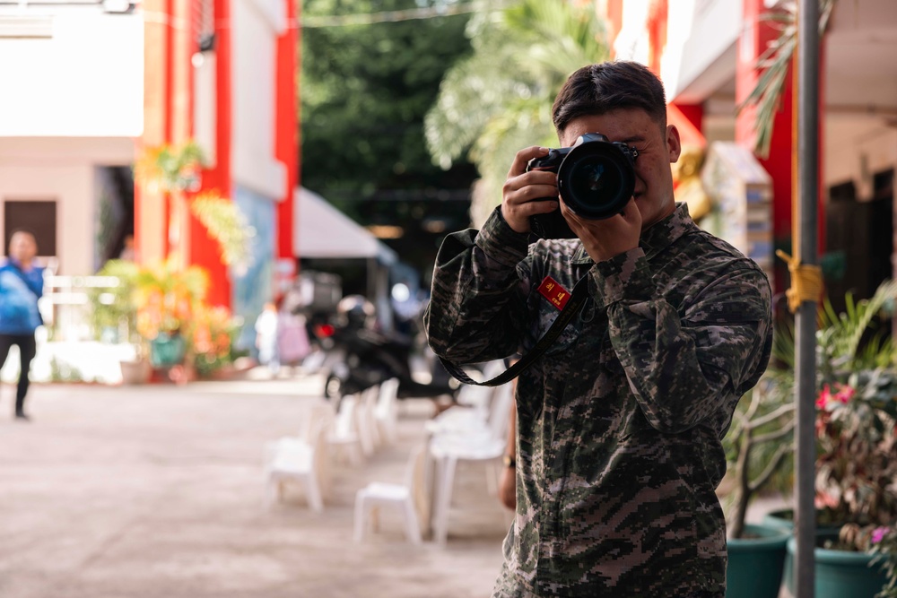 MRF-SEA, PMC, ROKMC, JGSDF, visit local school children