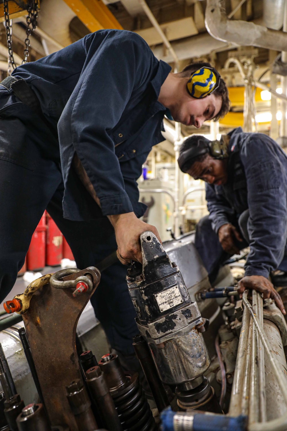 USS Carter Hall (LSD 50) Conducts Maintenance Repairs, Nov. 14, 2023