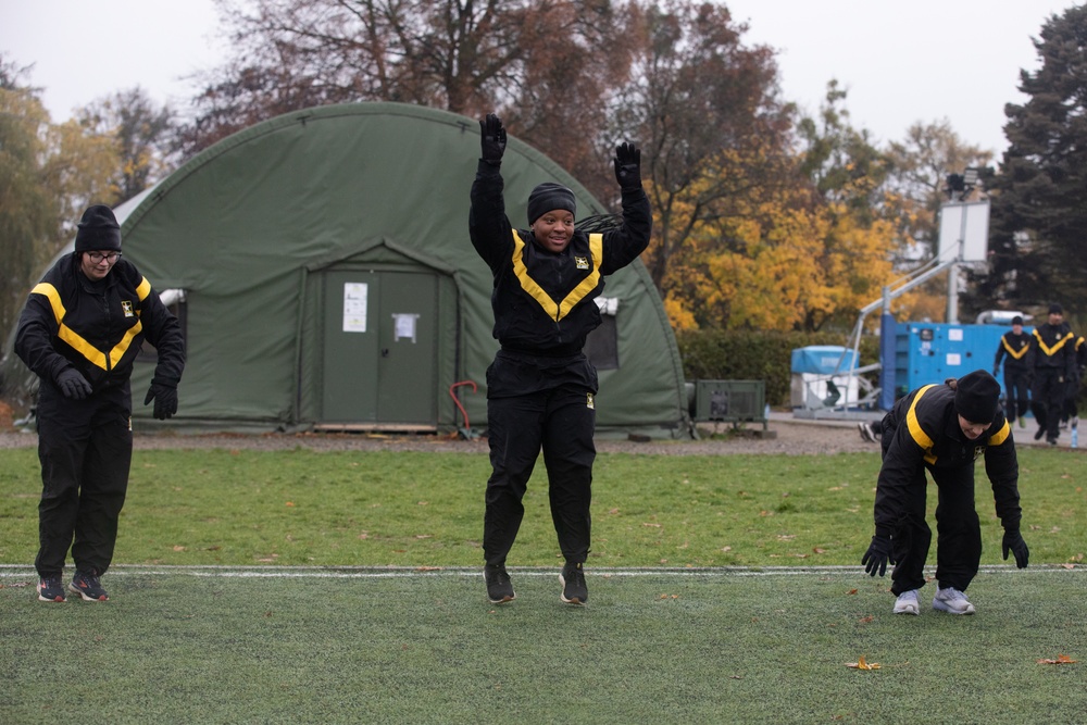 Powidz US Soldiers celebrate Marne's Birthday with a physical fitness competition