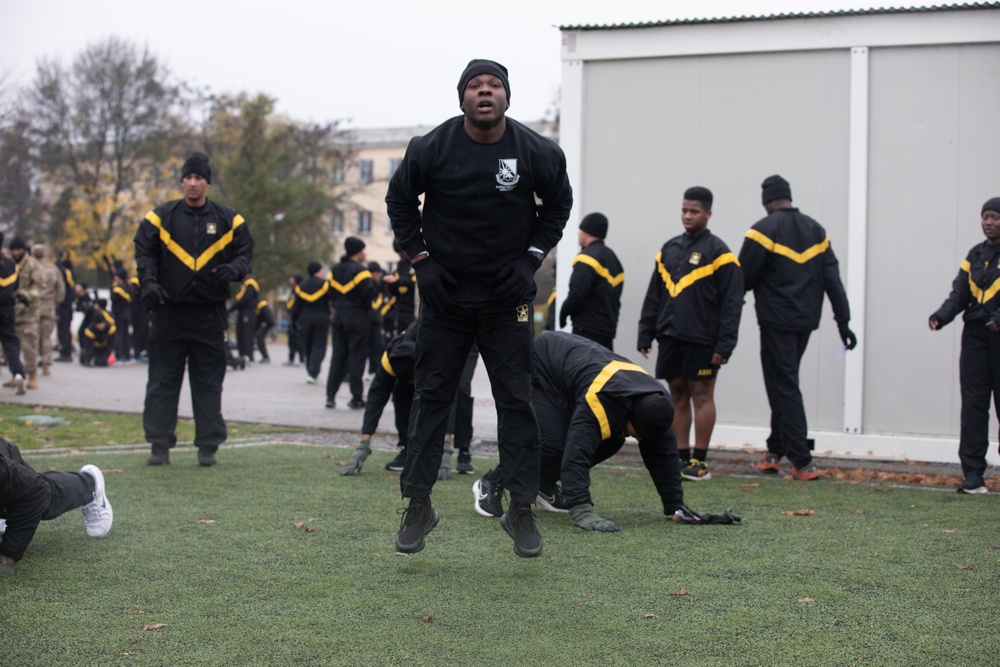 Powidz US Soldiers celebrate Marne's Birthday with a physical fitness competition