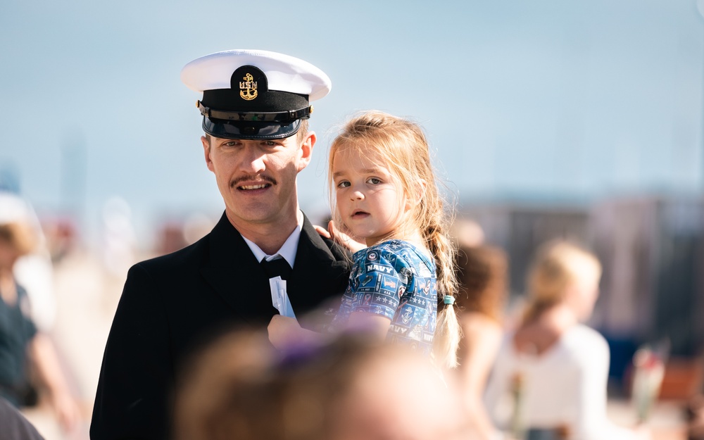 USS MARINETTE (LCS 25) Arrives in Mayport