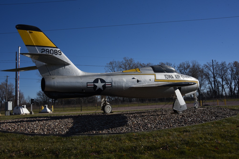 F-84F Thunderstreak