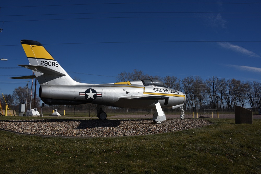 F-84F Thunderstreak