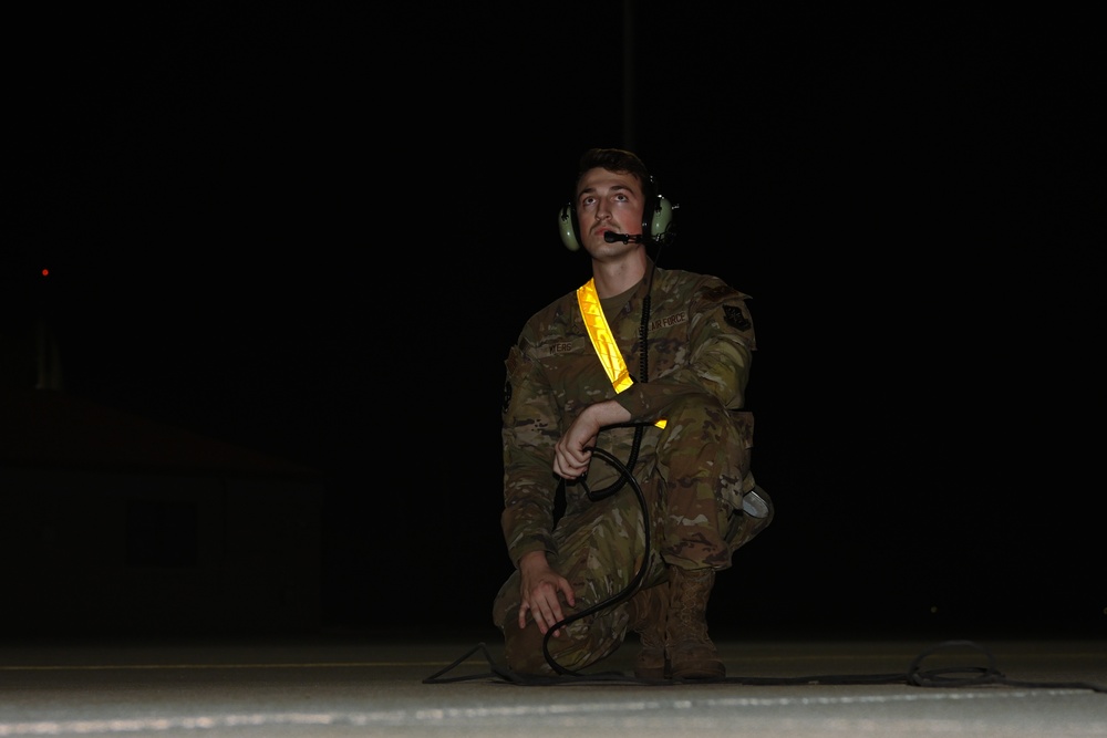MacDill after-dark: Maintainers move after midnight