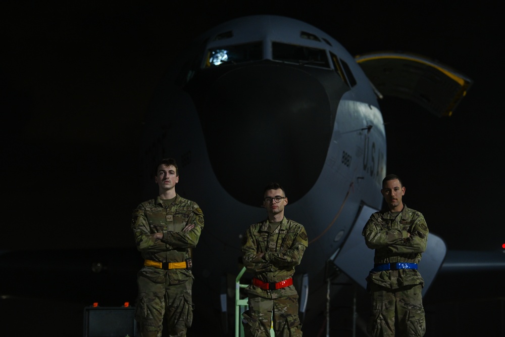 MacDill after-dark: Maintainers move after midnight