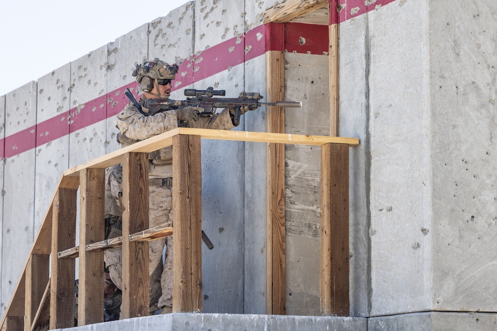 3/2 Marines Live-fire and Maneuver Range