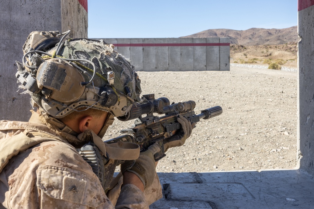 3/2 Marines Live-fire and Maneuver Range