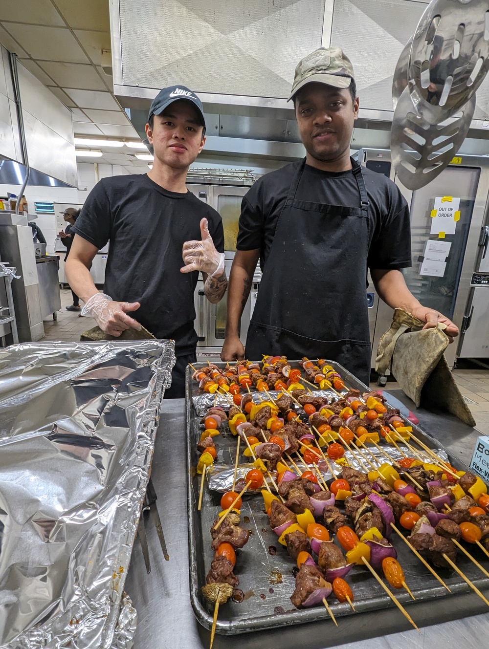 Fort Drum culinary specialists create a memorable Thanksgiving meal for Soldiers, family members