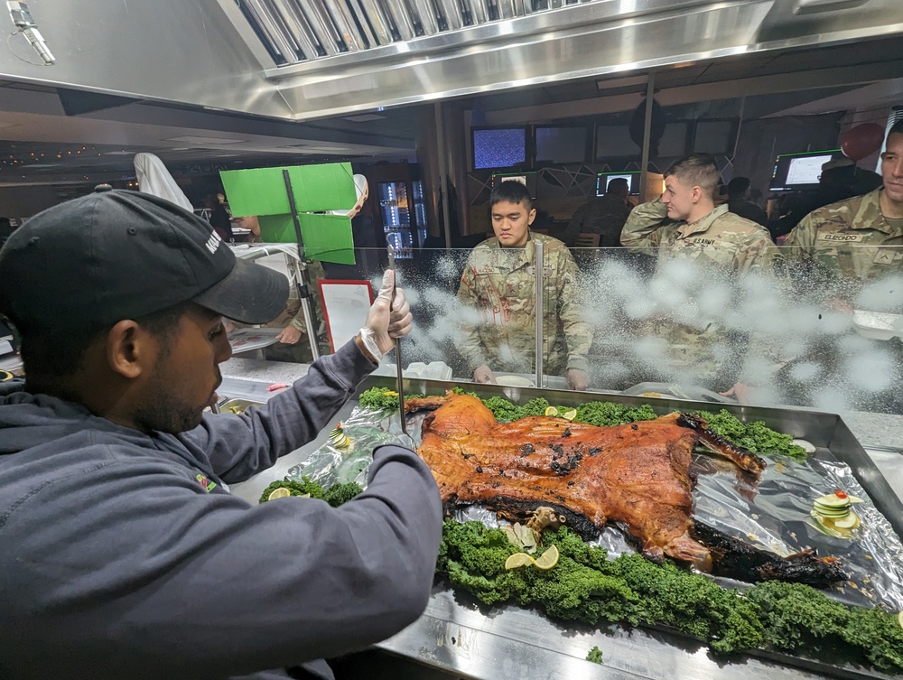 Fort Drum culinary specialists create a memorable Thanksgiving meal for Soldiers, family members