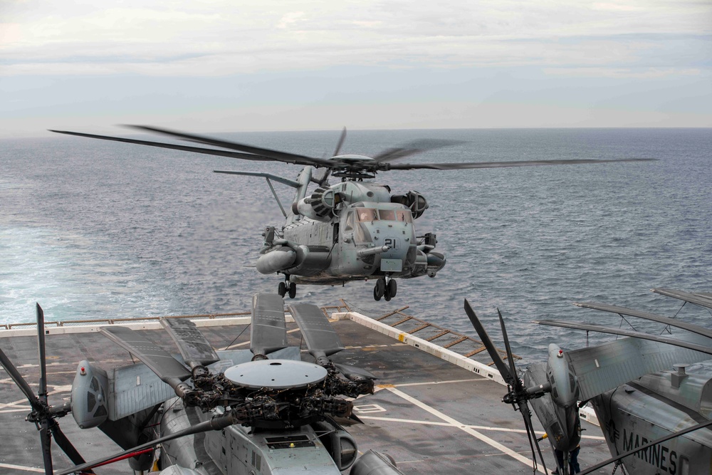 CH-53E Super Stallion Flight Operations aboard USS Somerset