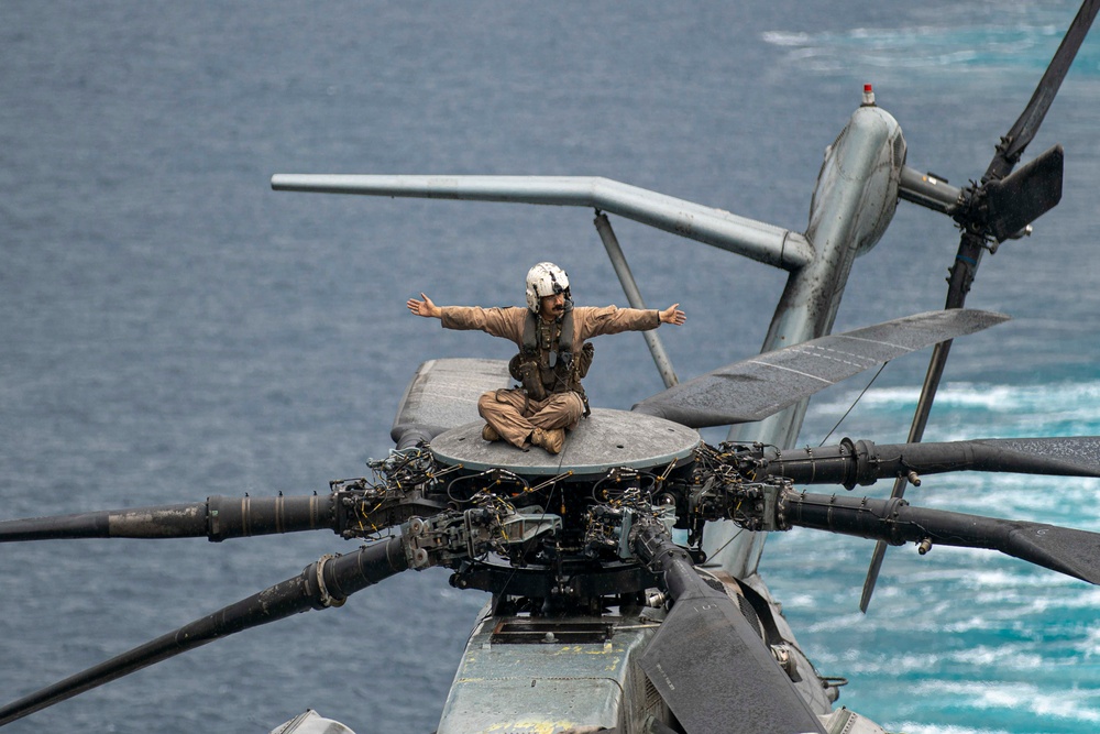 CH-53E Super Stallion Flight Operations aboard USS Somerset