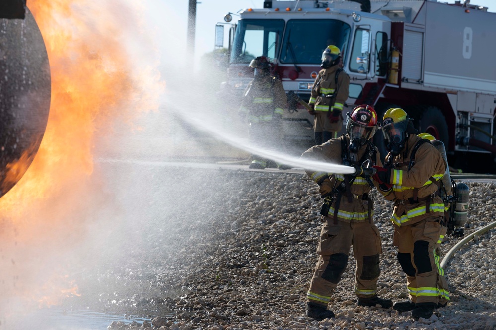 22nd MSG Leaders Fight Fires
