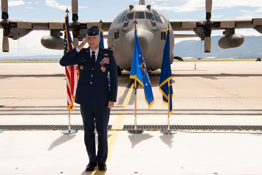 302 AW receives new commander