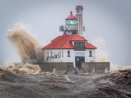 South Pier Outer Breakwater Lighthouse