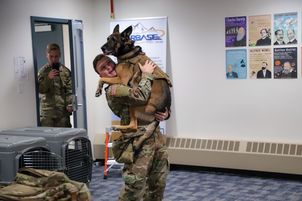 91st Military Police Battalion and Fort Drum Police Detective visit STARBASE