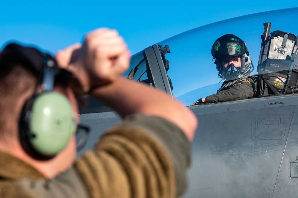 Exercise Razor Talon 24.1 Kicks Off