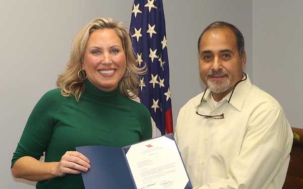 Redstone Arsenal transportation specialist honored as AMC Employee of the Quarter